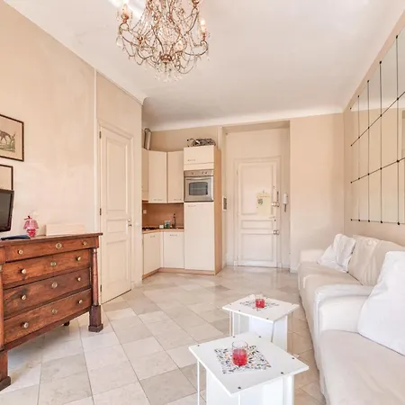 Apartment Astoria Bow Window - Happy Menton